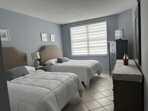1985 S Ocean Dr in Hallandale Beach, FL - Building Photo - Building Photo