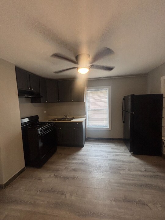 5208 S Kenneth Ave in Chicago, IL - Building Photo
