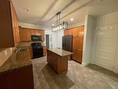 2723 Kenwood Ave in Los Angeles, CA - Building Photo - Building Photo