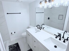 117 Gardens Dr, Unit 201 in Pompano Beach, FL - Building Photo - Building Photo