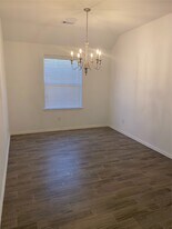 210 Emory Birch in Montgomery, TX - Building Photo