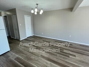 10329-10150 150 St NW in Edmonton, AB - Building Photo - Building Photo