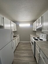 24 Dundas St in Dartmouth, NS - Building Photo - Building Photo