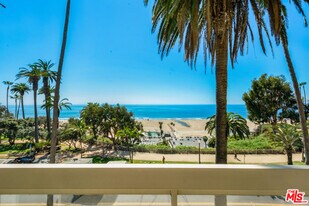 801 Ocean Ave in Santa Monica, CA - Building Photo