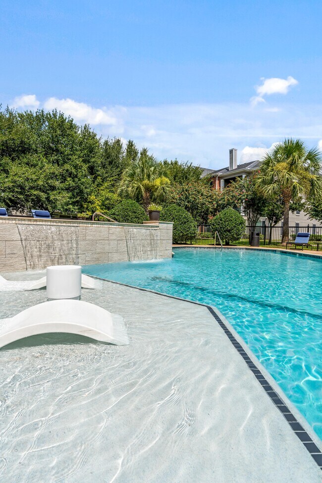 Riverwood Apartments in Conroe, TX - Foto de edificio - Building Photo