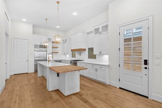 113 E 26th St in Houston, TX - Building Photo - Building Photo