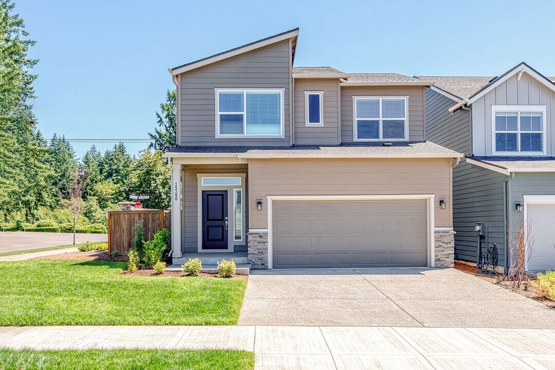 15380 SW Peace Ave in Tigard, OR - Building Photo
