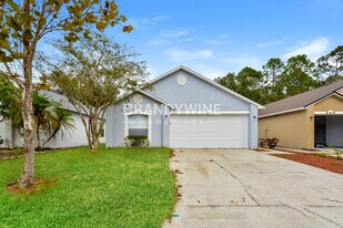 355 Placid Lake Dr in Sanford, FL - Building Photo