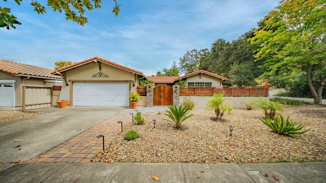 property at 22 Greengate Ct