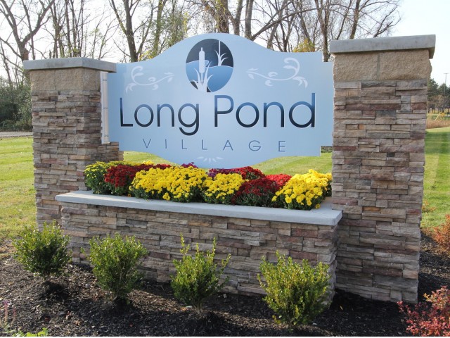 Long Pond Village Apartments in Rotterdam, NY - Building Photo