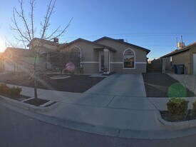 3329 Scarlet Point Dr in El Paso, TX - Building Photo