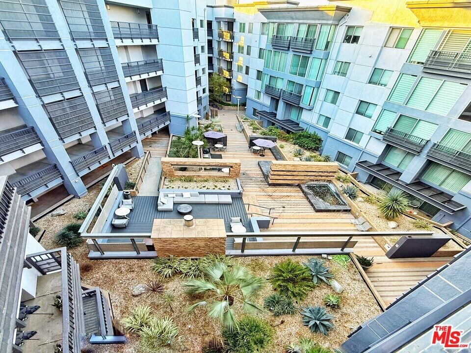 629 Traction Ave in Los Angeles, CA - Building Photo