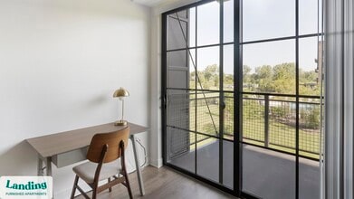 2200 Progress Pkwy, Unit 265 in Schaumburg, IL - Foto de edificio - Building Photo