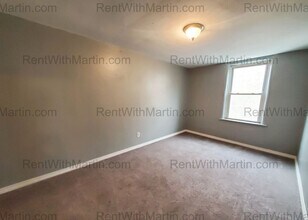 9 N Frederick Ave in Oelwein, IA - Building Photo - Building Photo