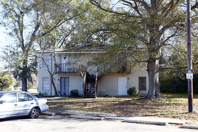 Willowtree Apartments in Mobile, AL - Building Photo - Building Photo