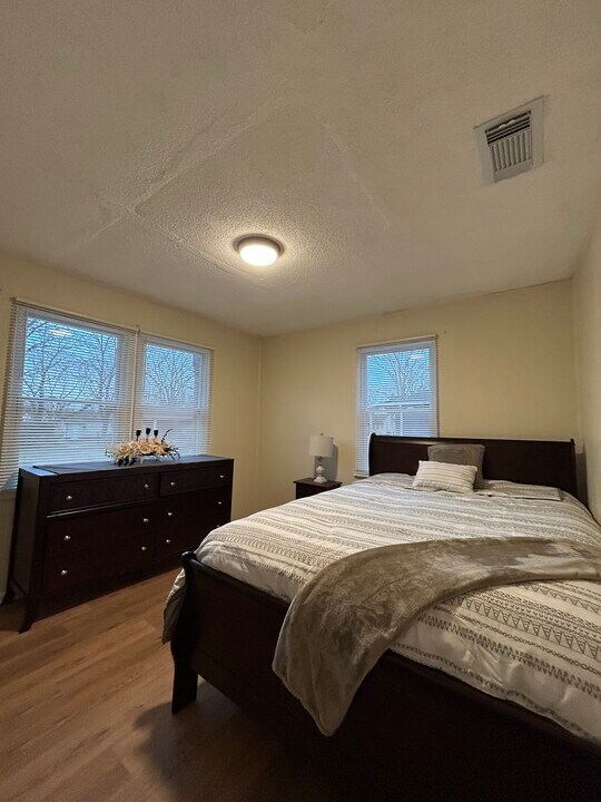 1504 Ivy Hts in Greensboro, NC - Building Photo