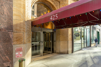 Park South Tower Apartments in New York, NY - Building Photo - Building Photo