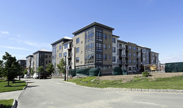 Next at Secaucus Junction Phase II in Secaucus, NJ - Foto de edificio - Building Photo