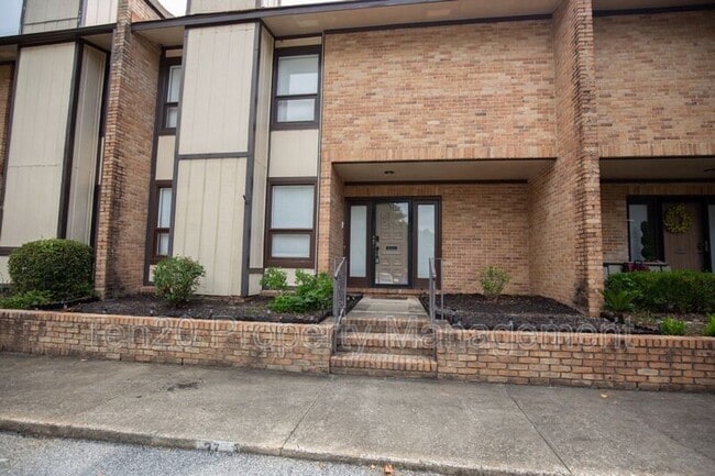 property at 2525 Norris Rd