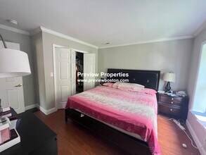 164 Newton St, Unit 3P in Boston, MA - Foto de edificio - Building Photo