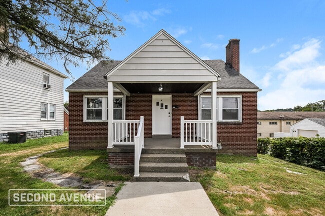 property at 1721 VanBuren St