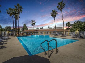 Valencia Park Apartments