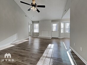 1300 Newfound Hollow Dr in Charlotte, NC - Foto de edificio - Building Photo