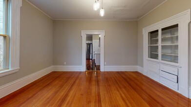 18 Malbert Rd, Unit 1 in Boston, MA - Building Photo - Building Photo
