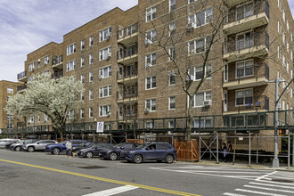 3720 Independence Ave in Riverdale, NY - Building Photo - Building Photo
