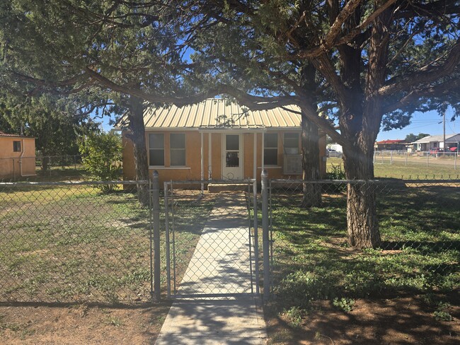 property at 316 N Walnut St