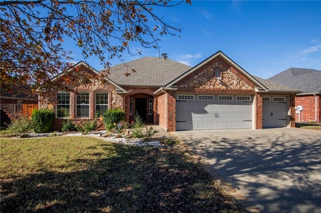 property at 3006 SW Pine Valley Rd