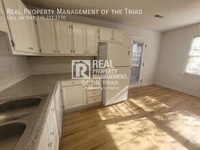 1349 Brookwood Dr in Winston-Salem, NC - Building Photo - Building Photo