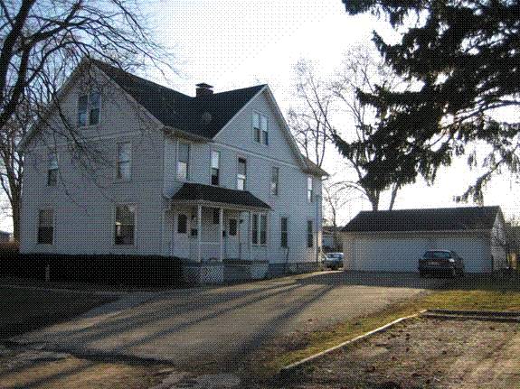 128 S Sixth St in Rochelle, IL - Foto de edificio - Building Photo