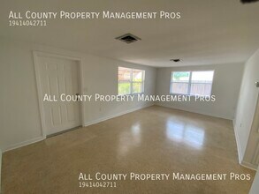 5859 Olive Ave in Sarasota, FL - Building Photo - Building Photo