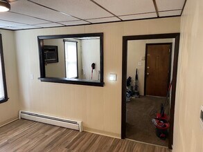 85 California St, Unit 3 in Fall River, MA - Building Photo - Building Photo