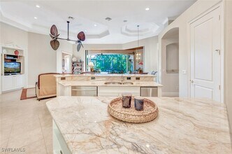 2989 St Barnabas Ct in Naples, FL - Foto de edificio - Building Photo