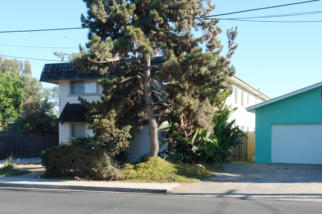 3134 Lincoln St in Carlsbad, CA - Building Photo - Building Photo