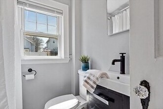 27 Fuller Rd in Weymouth, MA - Building Photo - Building Photo