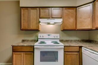 2401 Brookridge Dr in Texarkana, AR - Building Photo - Building Photo