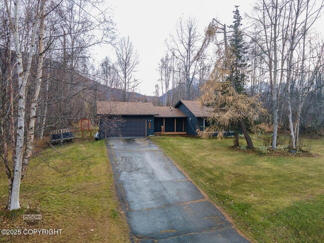 22355 Whispering Birch Dr in Anchorage, AK - Building Photo - Building Photo