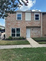 14663 Perthshire Rd in Houston, TX - Building Photo