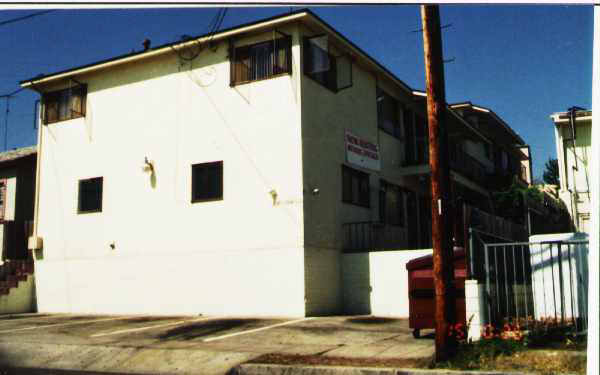 3838 Estrella Ave in San Diego, CA - Building Photo - Building Photo