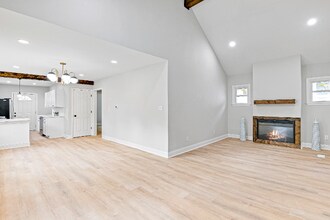 4014 Roanoke Rd in Kansas City, MO - Building Photo - Building Photo