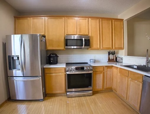 property at 613 Village Pkwy
