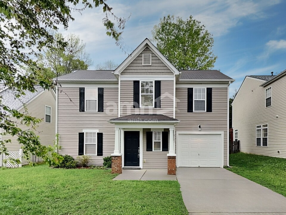 4013 Planters Watch Dr in Charlotte, NC - Building Photo