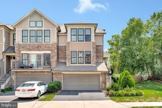 property at 23498 Epperson Square