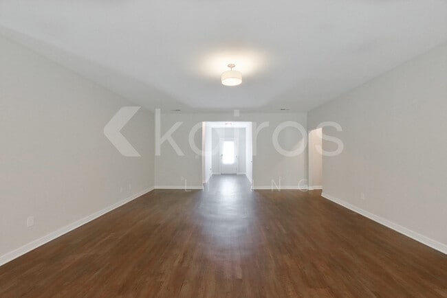 471 White Oak Cir in Lincoln, AL - Foto de edificio - Building Photo