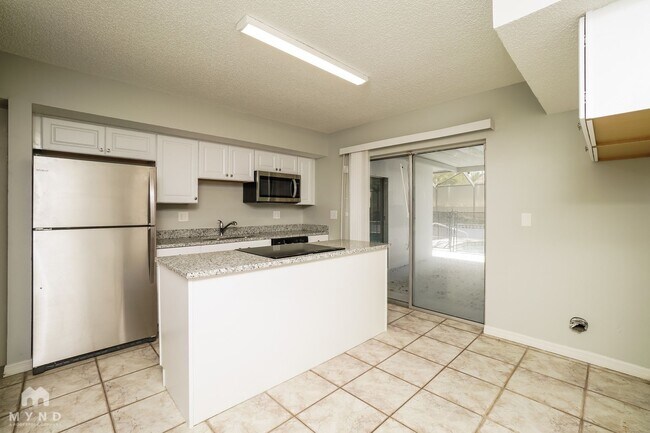 6009 Applegate Dr in Spring Hill, FL - Building Photo - Building Photo