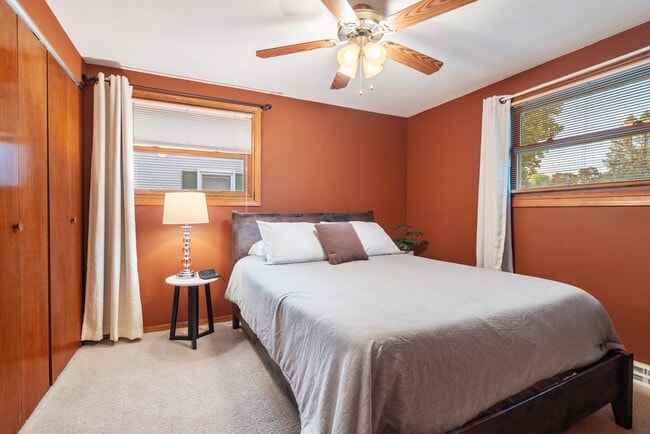 1253 Roscoe St in Green Bay, WI - Building Photo - Building Photo