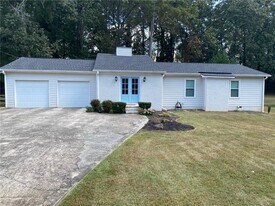 1608 Willie Dr in Marietta, GA - Building Photo